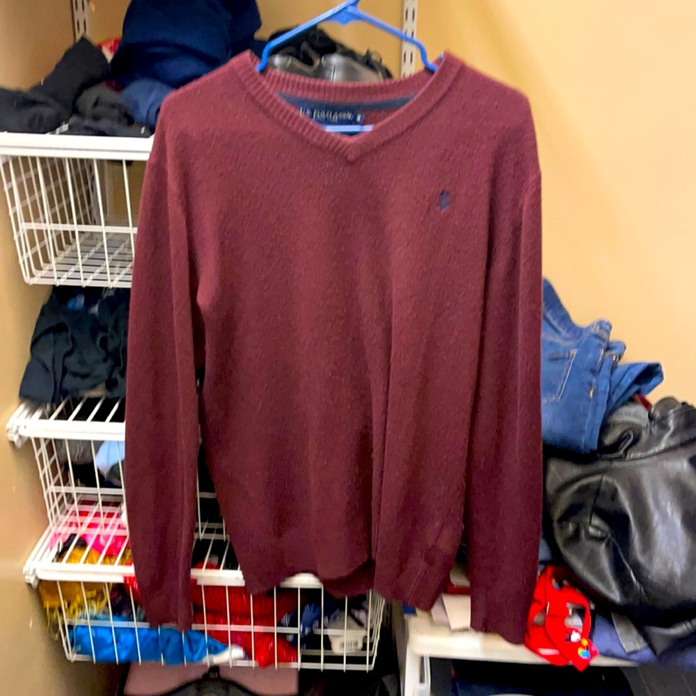 Good quality v-neck sweater